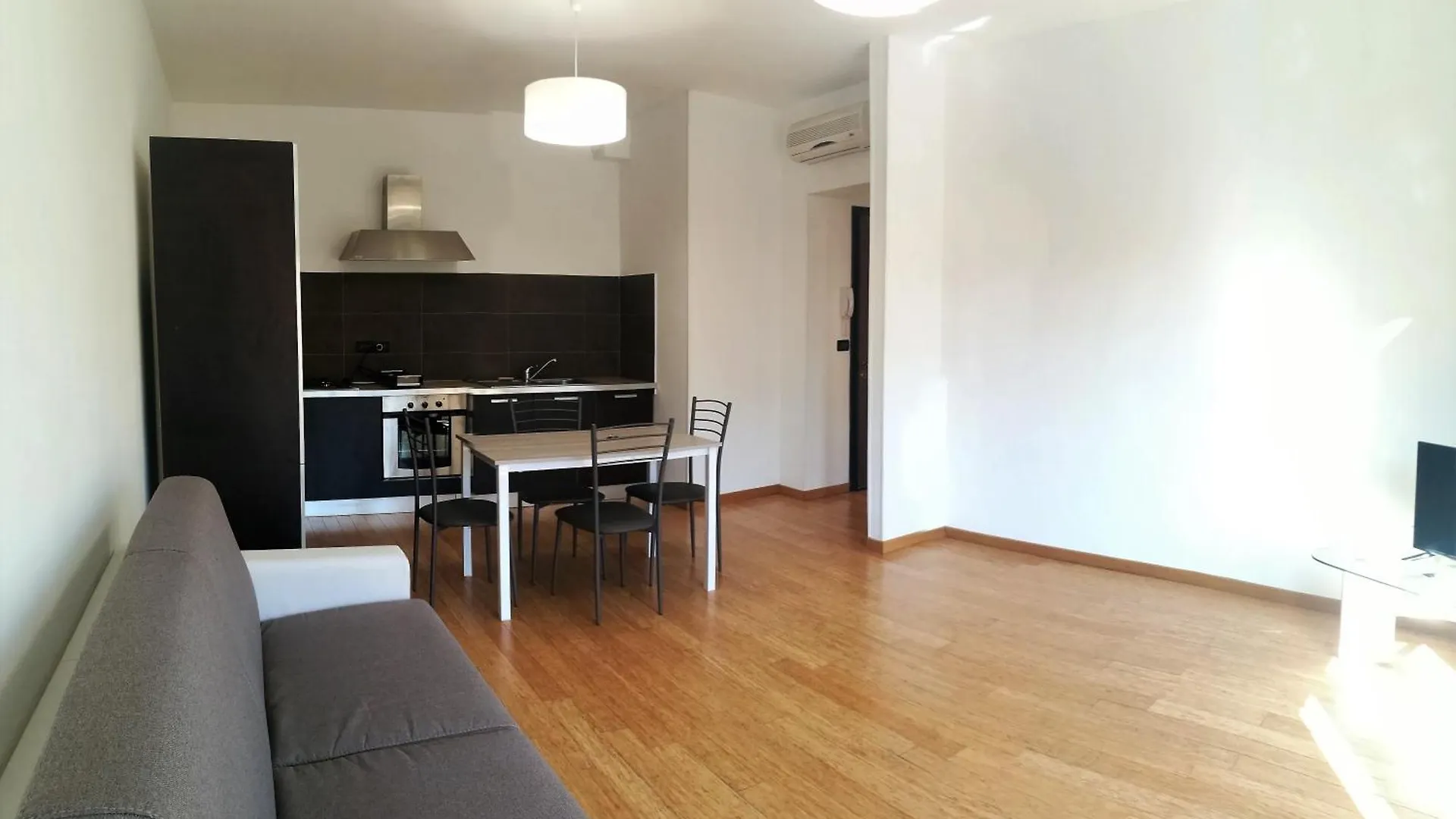 Bolognina Apartments contacts